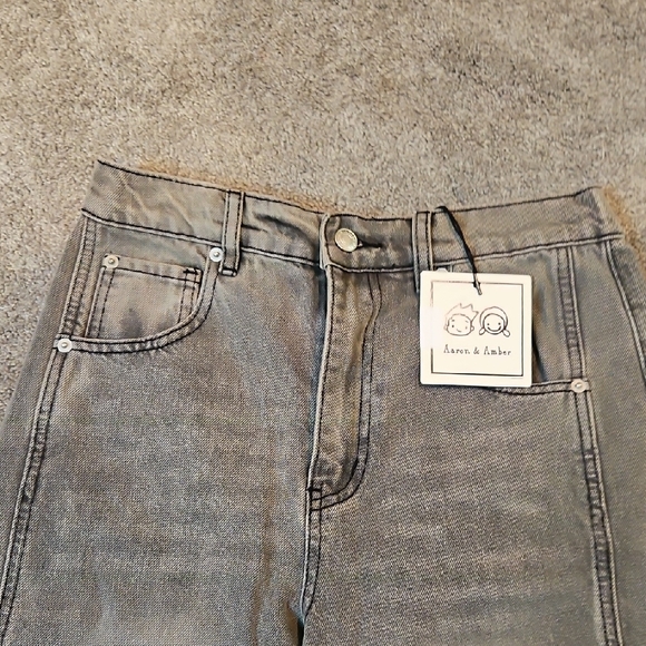 Classic Gray Cuffed Barrel Jeans - Picture 4 of 10